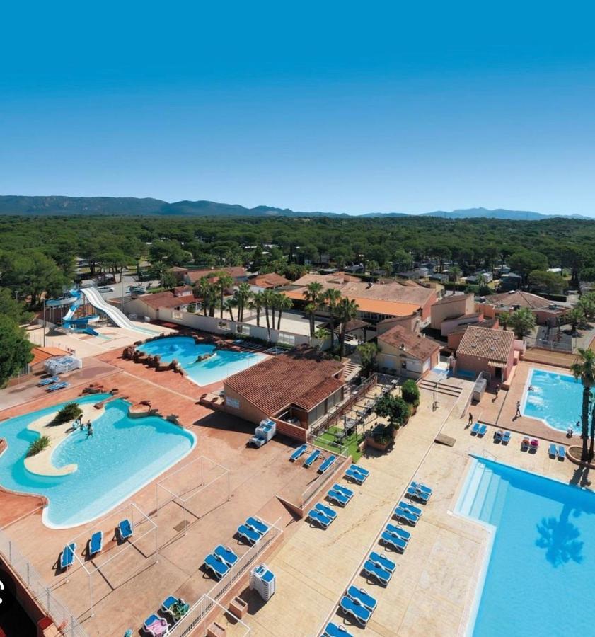 Camping Oasis Village Puget-sur Argens Ngoại thất bức ảnh