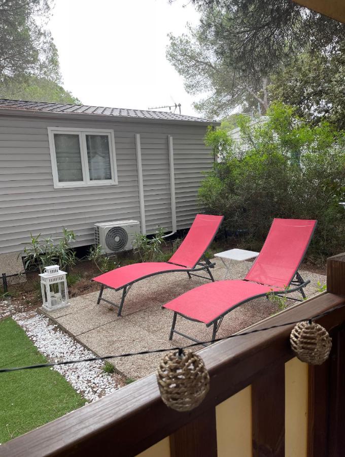 Camping Oasis Village Puget-sur Argens Ngoại thất bức ảnh